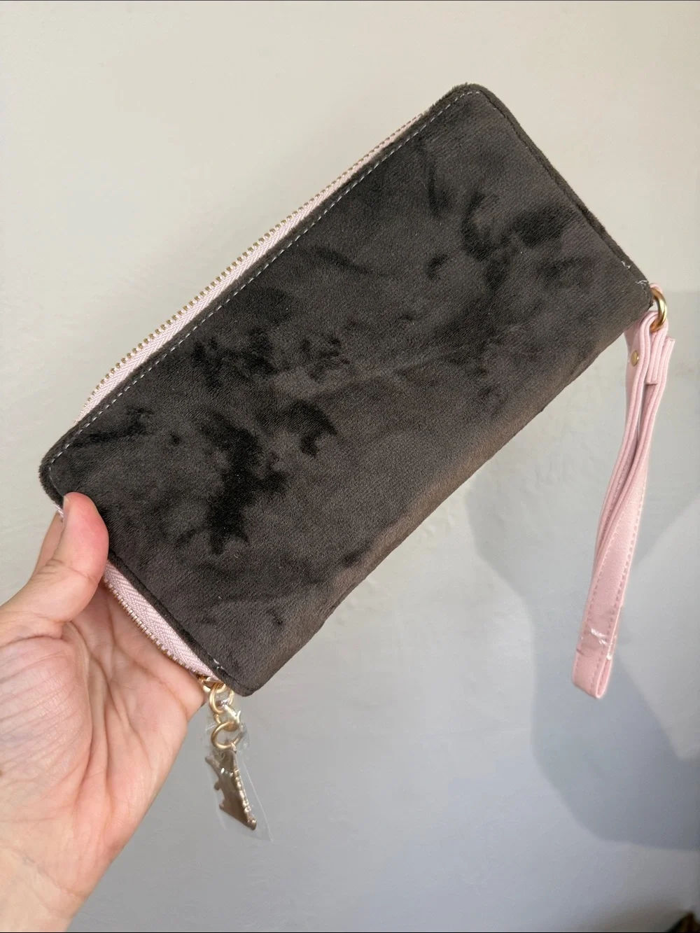 Juicy Couture Brown Pink Velour Scottie Dog Wristlet Wallet NWOT